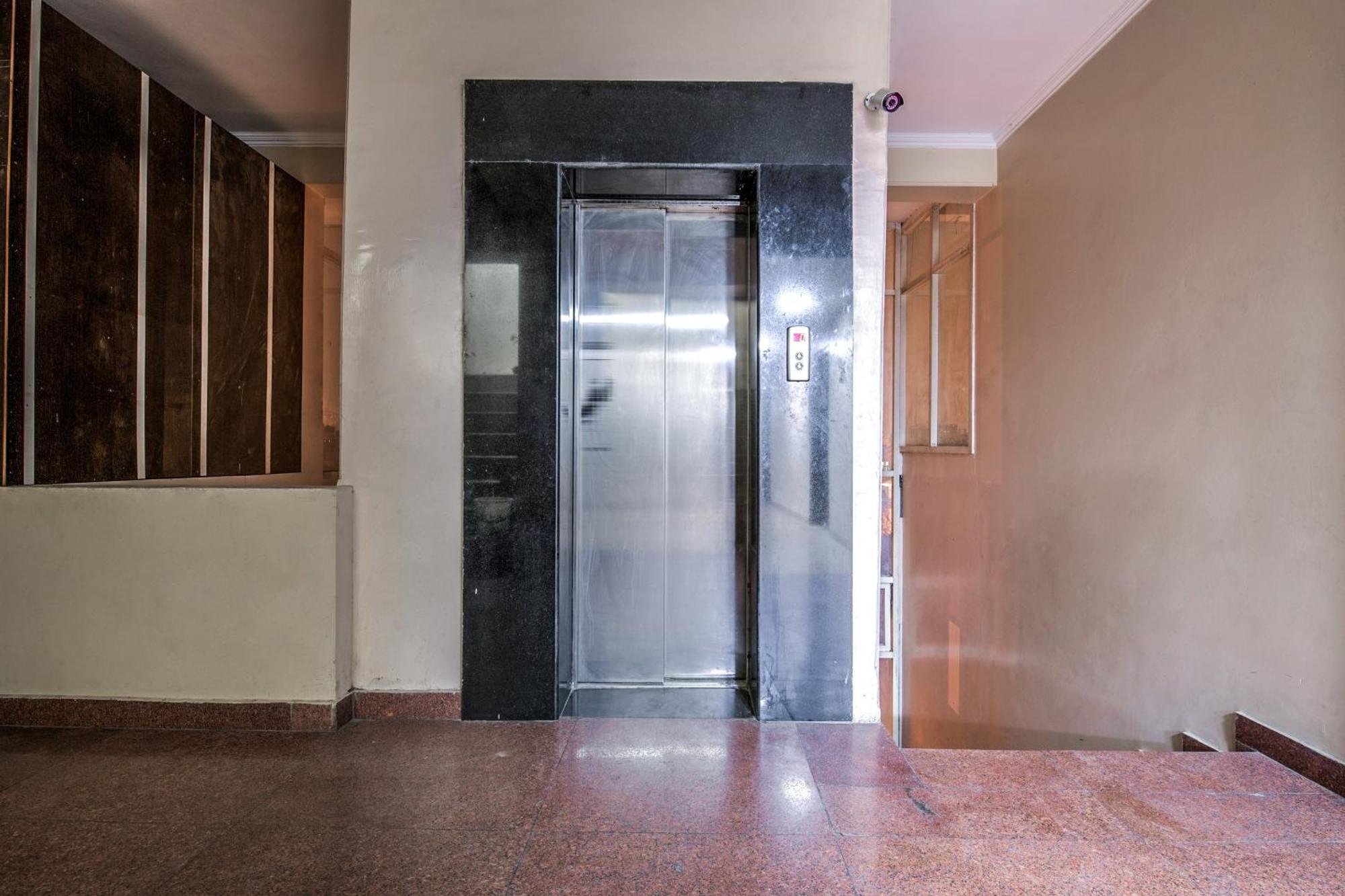 Hotel O Crosswinds Residency Indirapuram Exterior photo