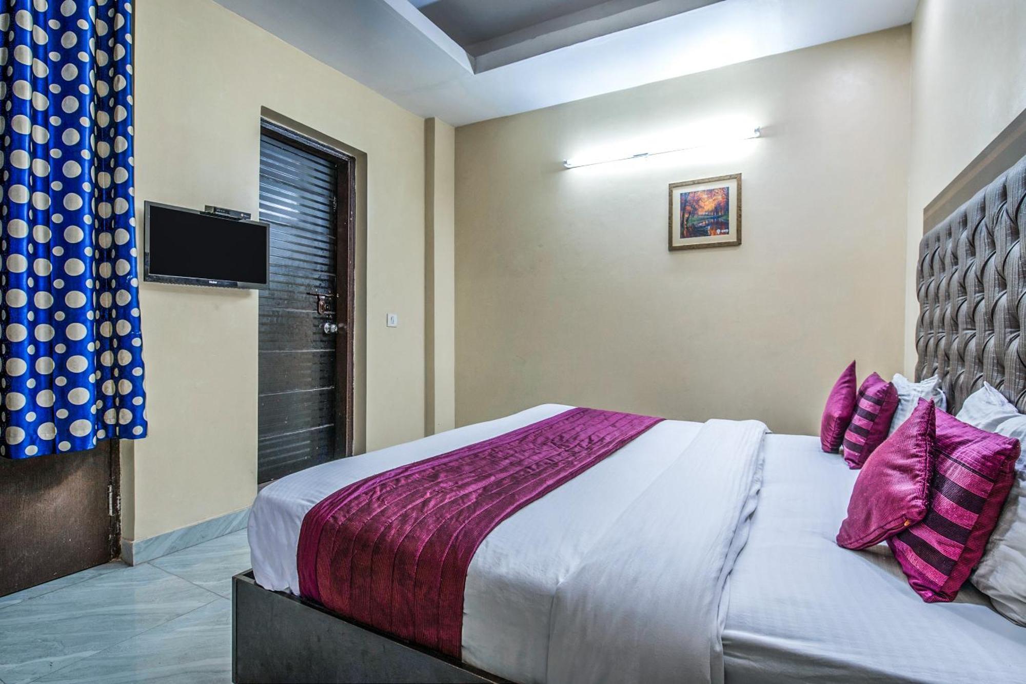 Hotel O Crosswinds Residency Indirapuram Exterior photo