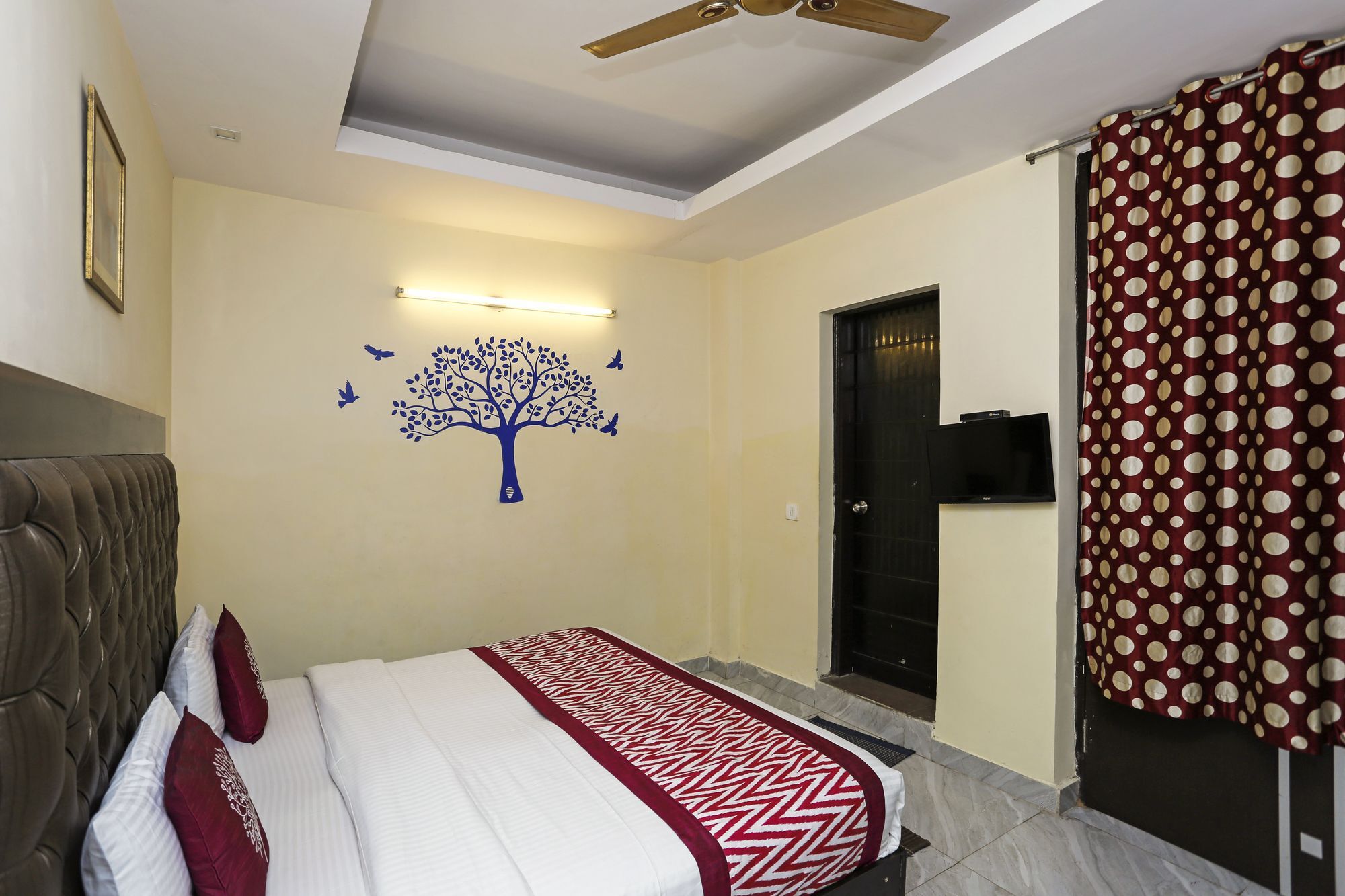 Hotel O Crosswinds Residency Indirapuram Exterior photo