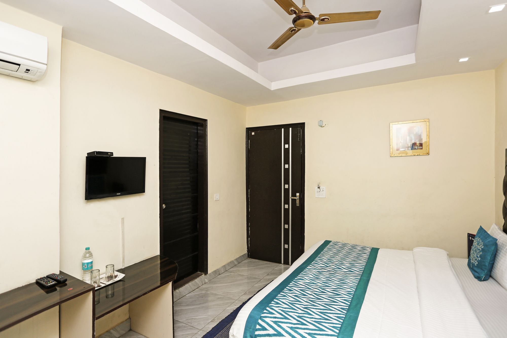 Hotel O Crosswinds Residency Indirapuram Exterior photo